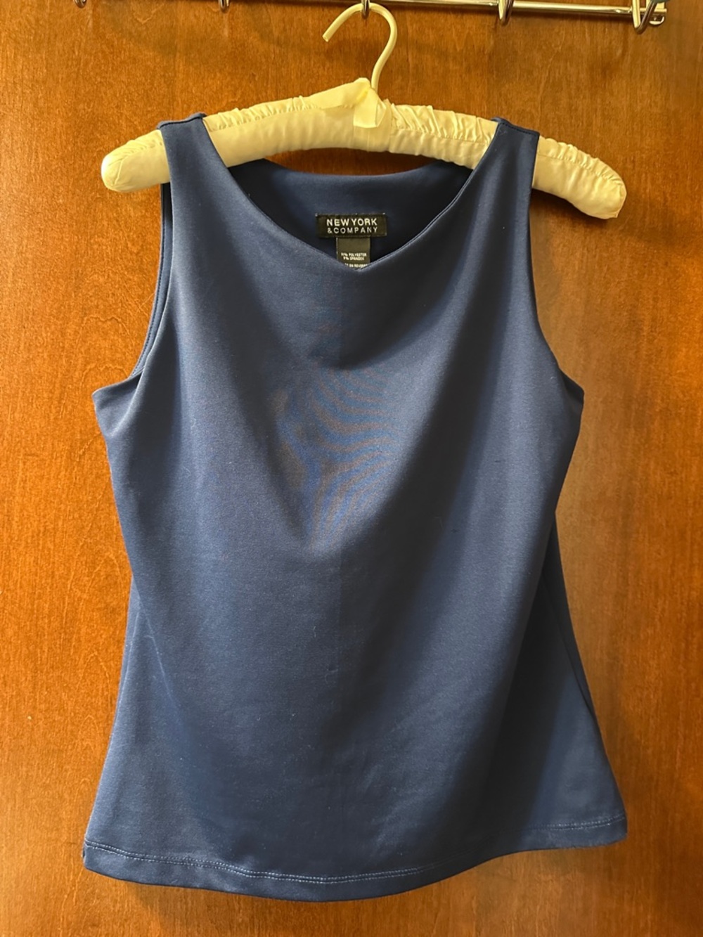 Sleeveless Shell Tank, lined in bra area, Small